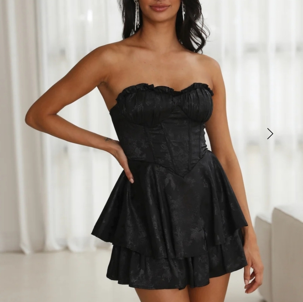 Strapless Black Tiered Peplum Mini Romper - Picture 4 of 7